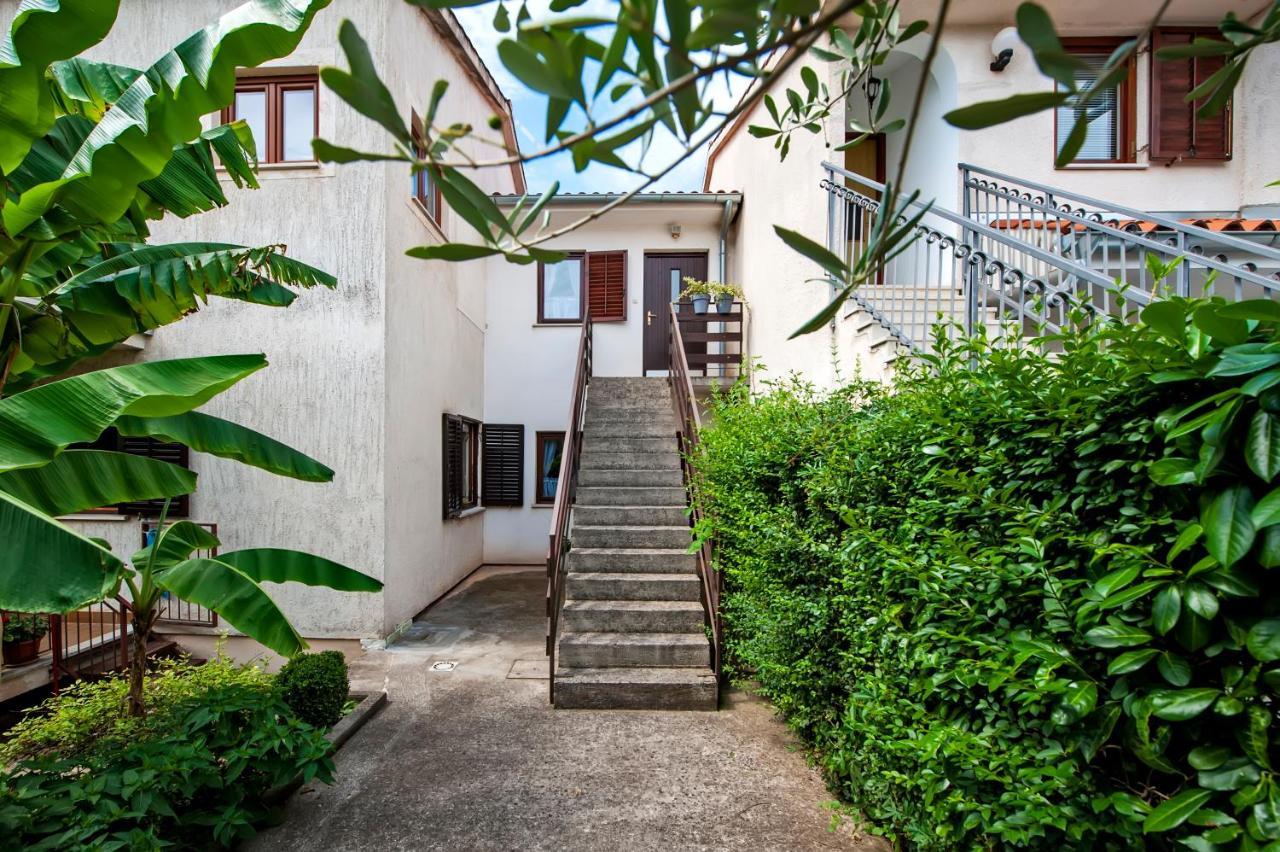 Apartman Near Beach Pelagic Sea View Rovigno Esterno foto